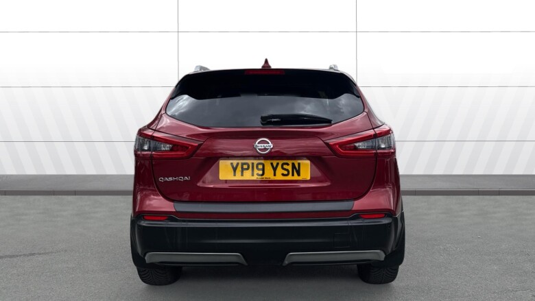 Nissan Qashqai 1.3 DiG-T N-Connecta 5dr Petrol Hatchback